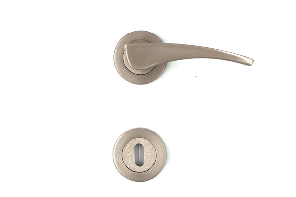 Kvaka rozetna Avsa kljuc Saten